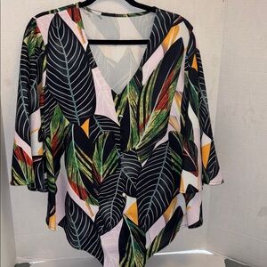 MULTICOLORED BLOUSE TROPICAL LEAF DESIGN COVERED BUTTON 3/4” BALLOON SLEEVES
